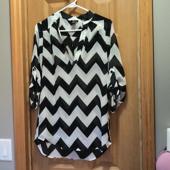 Rue 21 dressy shirts lot - Picture 2 of 6